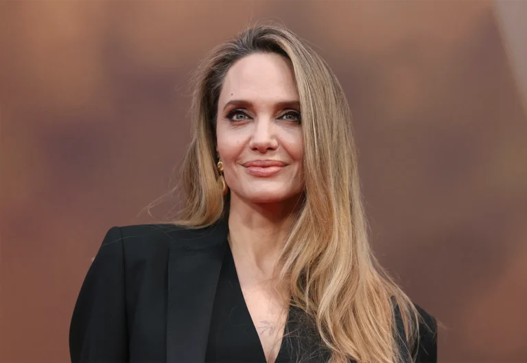 Angelina Jolie Best Dresses | Biography