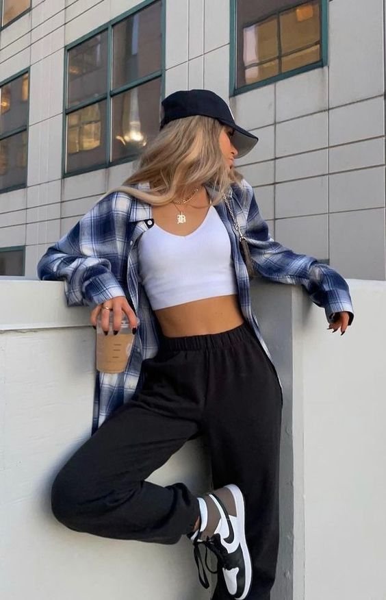 30+ Classy Summer Outfits For Ladies